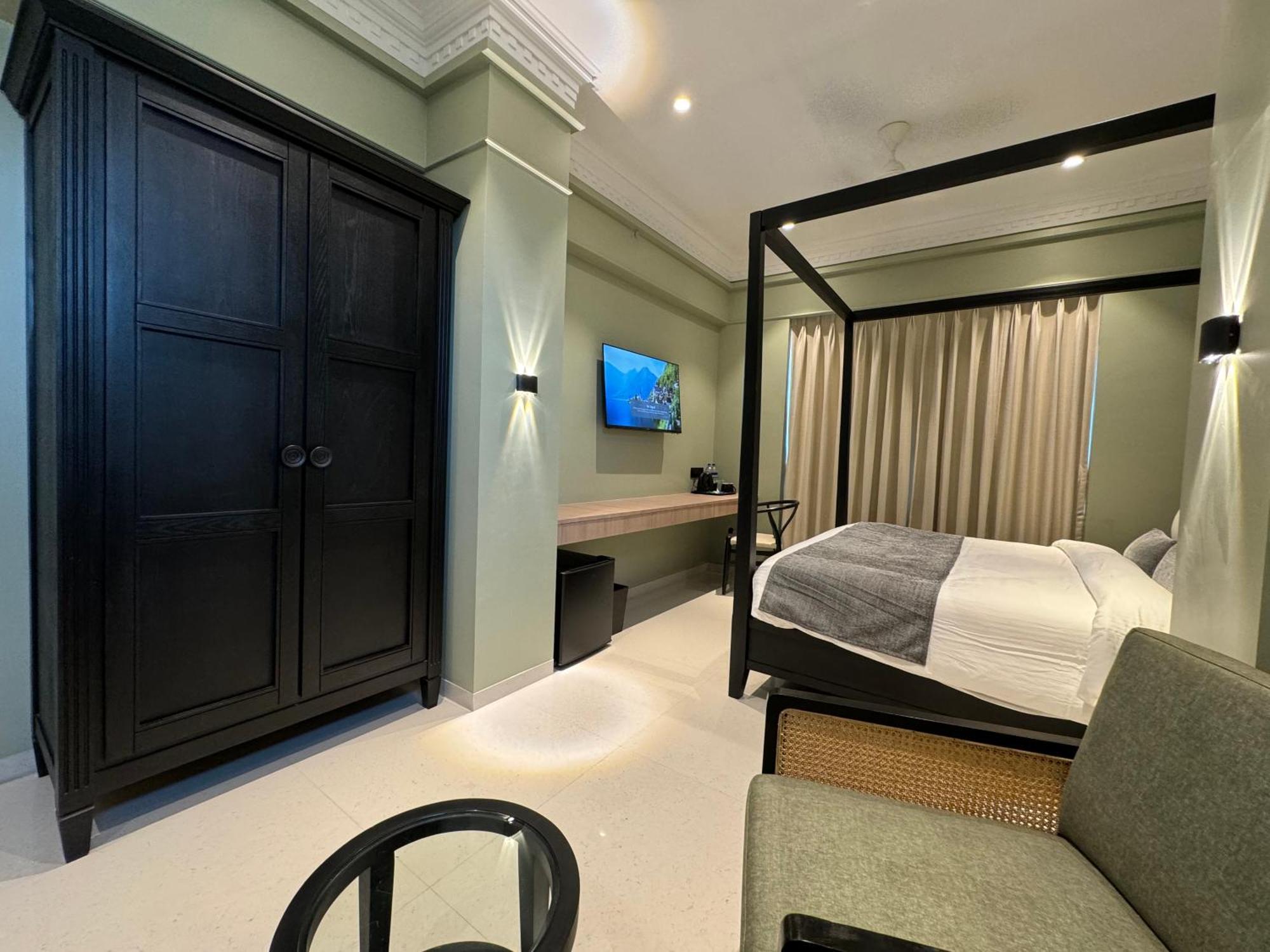 Hotel Mumbai House, Malad Bagian luar foto