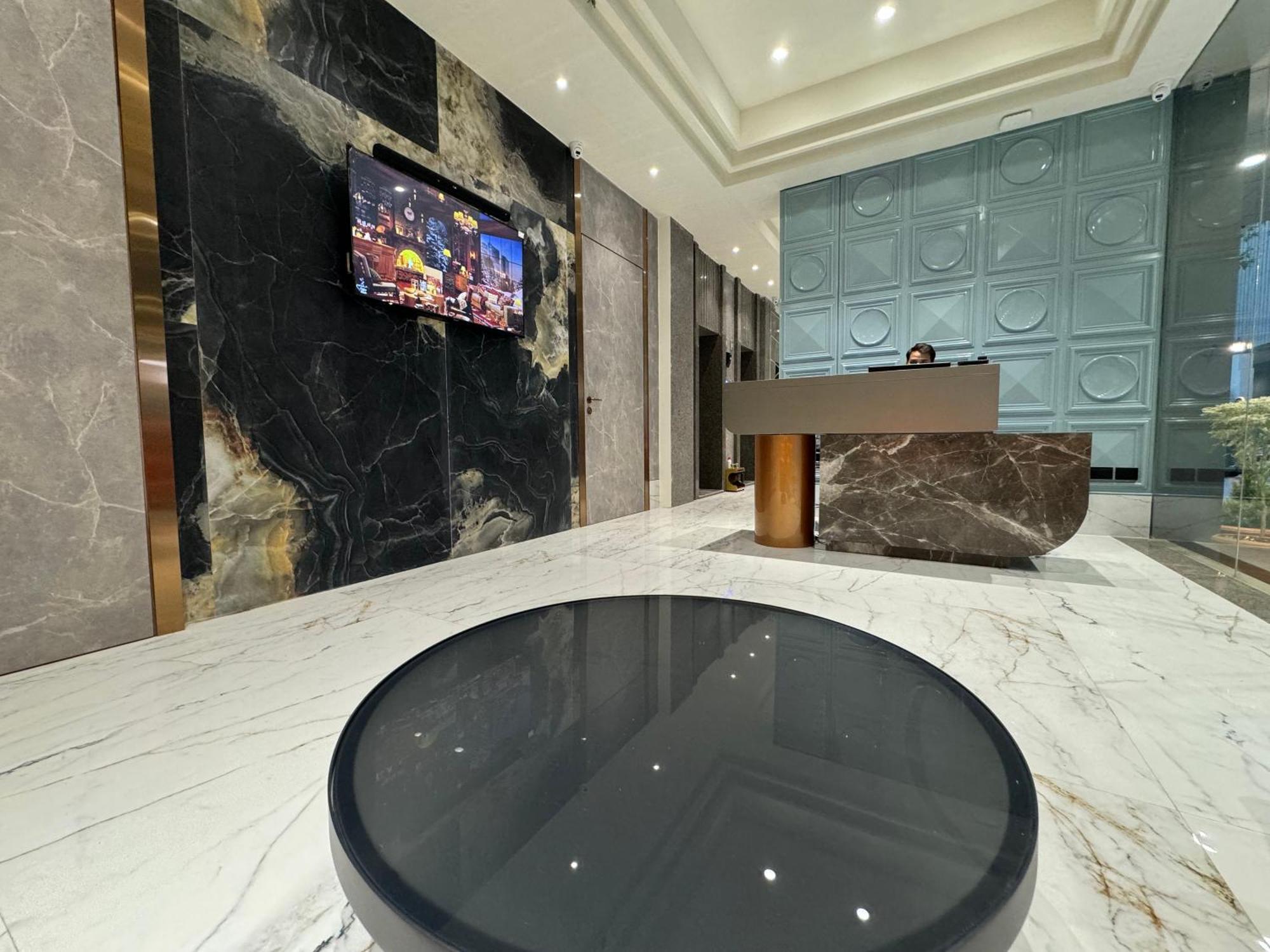 Hotel Mumbai House, Malad Bagian luar foto