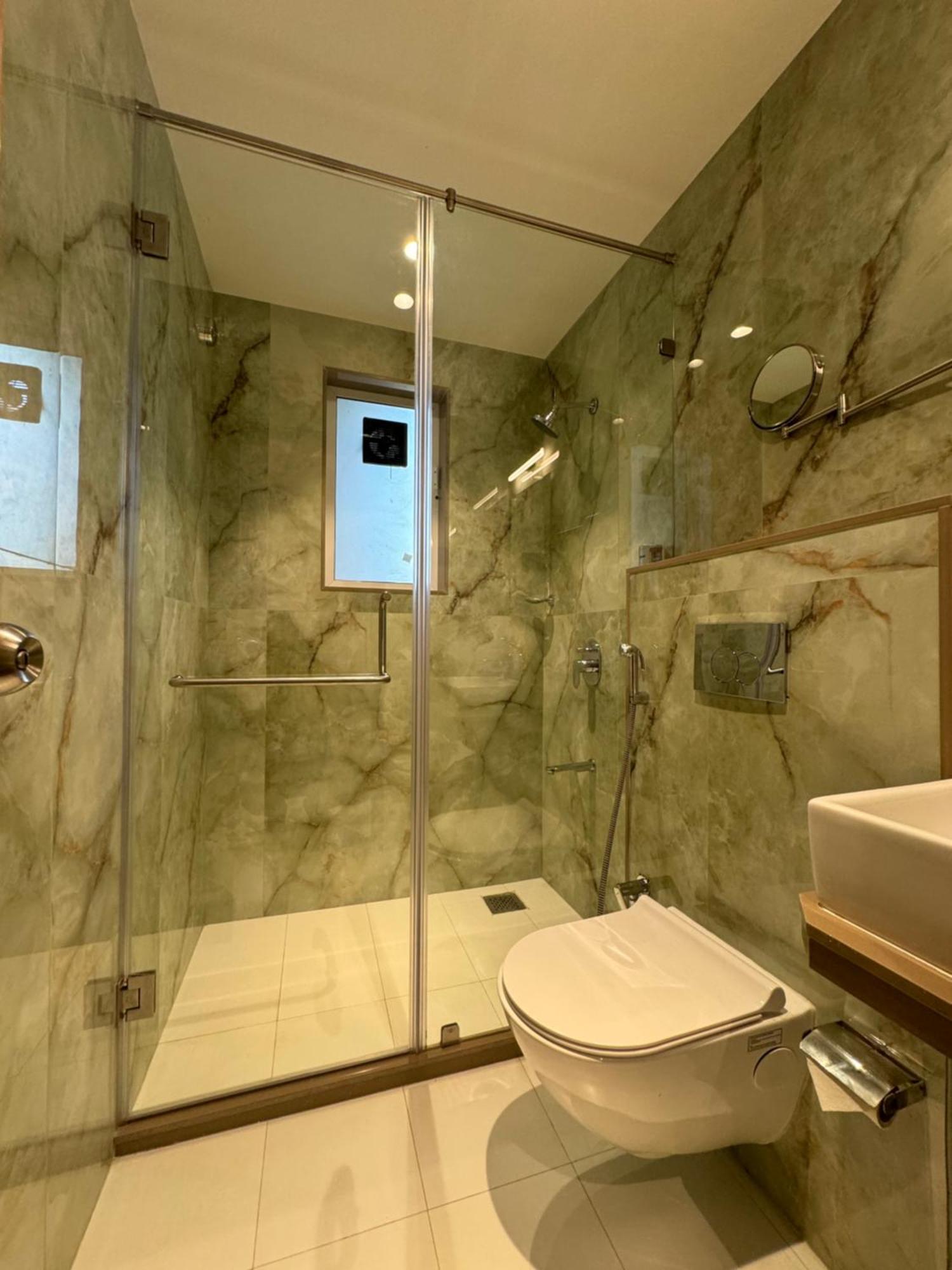Hotel Mumbai House, Malad Bagian luar foto